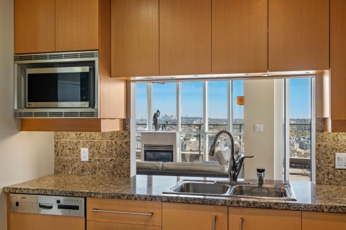 4201-1408 Strathmore Mews, Vancouver, BC 