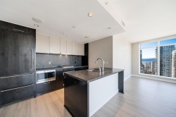 3603-1372 Seymour Street  Vancouver, BC V6B 0L1