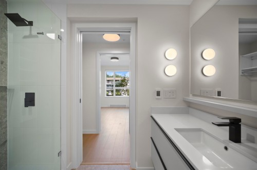 204-2015 St. Johns Street, Port Moody, BC 