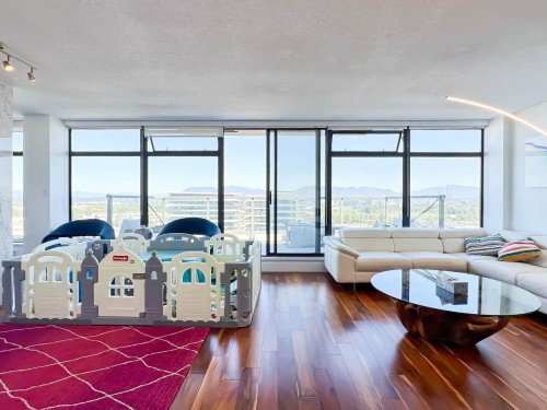 1802-5811 No. 3 Road, Richmond, BC 