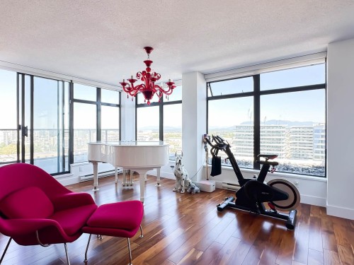 1802-5811 No. 3 Road, Richmond, BC 