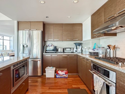 1802-5811 No. 3 Road, Richmond, BC 