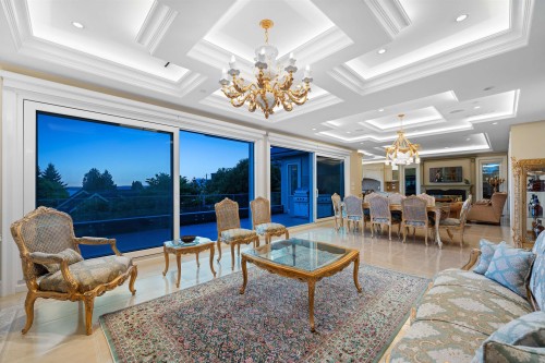 2540 Mathers Avenue, West Vancouver, BC 