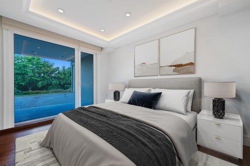 2540 Mathers Avenue, West Vancouver, BC 