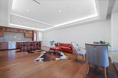 2540 Mathers Avenue, West Vancouver, BC 