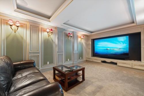 2540 Mathers Avenue, West Vancouver, BC 