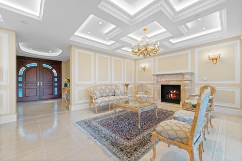 2540 Mathers Avenue, West Vancouver, BC 