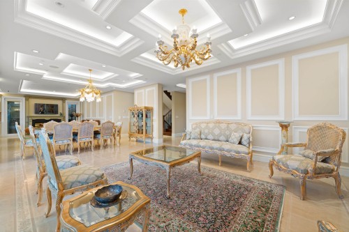 2540 Mathers Avenue, West Vancouver, BC 