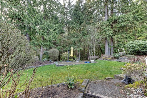 1522 Whitebark Place, Coquitlam, BC 