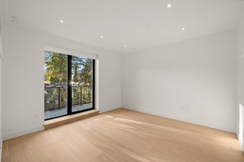 585 29Th Avenue W, Vancouver, BC 