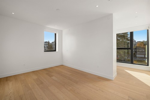 585 29Th Avenue W, Vancouver, BC 