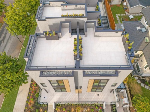 585 29Th Avenue W, Vancouver, BC 