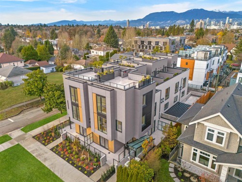 585 29Th Avenue W, Vancouver, BC 