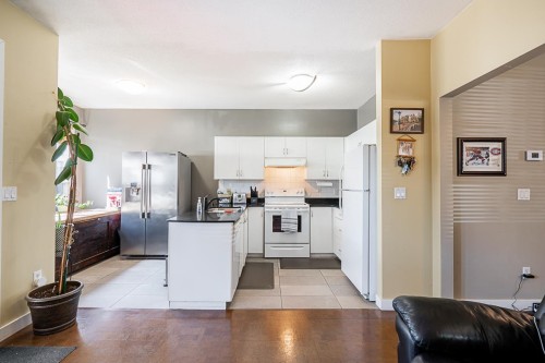 132 Star Crescent, New Westminster, BC 