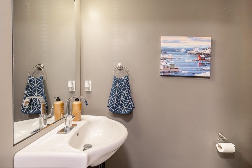 132 Star Crescent, New Westminster, BC 