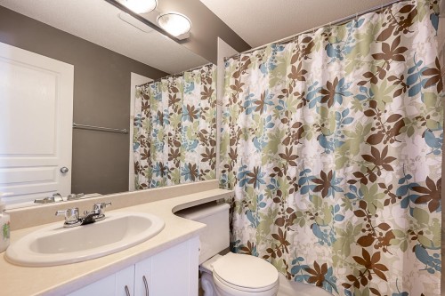 132 Star Crescent, New Westminster, BC 