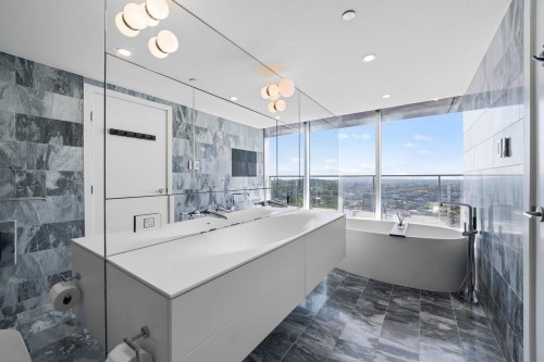 5601-1480 Howe Street, Vancouver, BC 