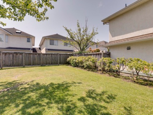 8-10000 Fisher Gate, Richmond, BC 