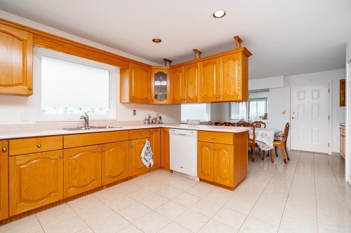 7823 Elwell Street, Burnaby, BC 