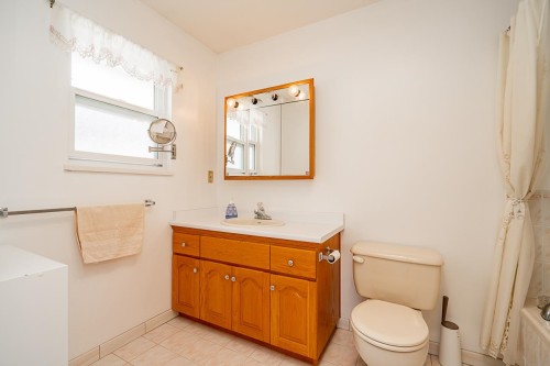 7823 Elwell Street, Burnaby, BC 