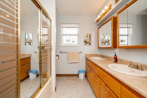 7823 Elwell Street, Burnaby, BC 