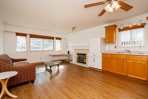 7823 Elwell Street, Burnaby, BC 