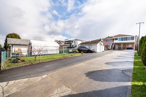 7823 Elwell Street, Burnaby, BC 