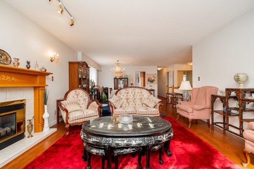 7823 Elwell Street, Burnaby, BC 