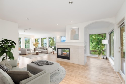 5295 Gulf Place, West Vancouver, BC 