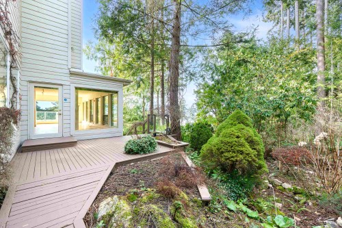 5295 Gulf Place, West Vancouver, BC 