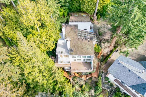 5295 Gulf Place, West Vancouver, BC 