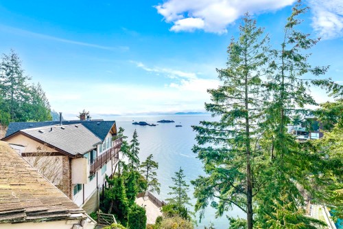 5295 Gulf Place, West Vancouver, BC 