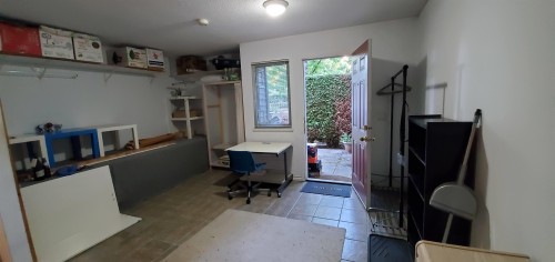 Room In Shared-12331 Mcneely Drive, Richmond, BC 