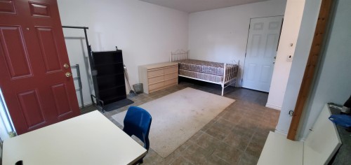 Room In Shared-12331 Mcneely Drive, Richmond, BC 