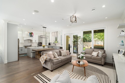 8631 Odlin Crescent, Richmond, BC 