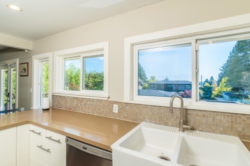 2460 Mathers Avenue, West Vancouver, BC 