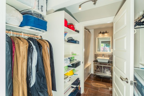 2460 Mathers Avenue, West Vancouver, BC 