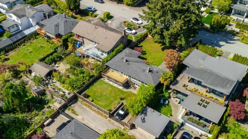2460 Mathers Avenue, West Vancouver, BC 