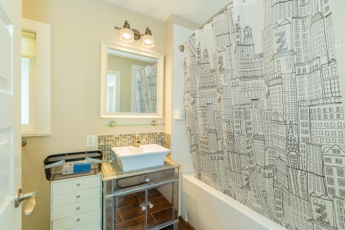 2460 Mathers Avenue, West Vancouver, BC 