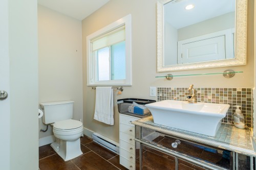 2460 Mathers Avenue, West Vancouver, BC 