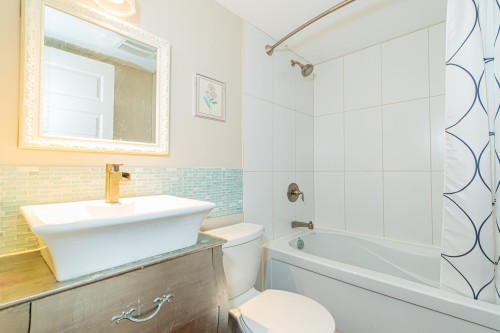 2460 Mathers Avenue, West Vancouver, BC 