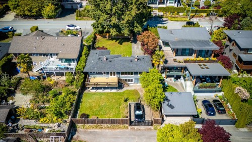 2460 Mathers Avenue, West Vancouver, BC 