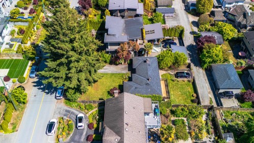 2460 Mathers Avenue, West Vancouver, BC 