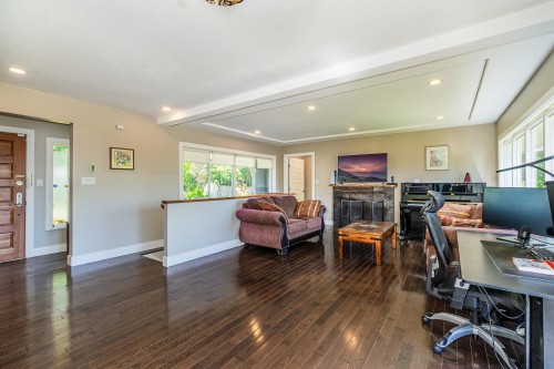 2460 Mathers Avenue, West Vancouver, BC 