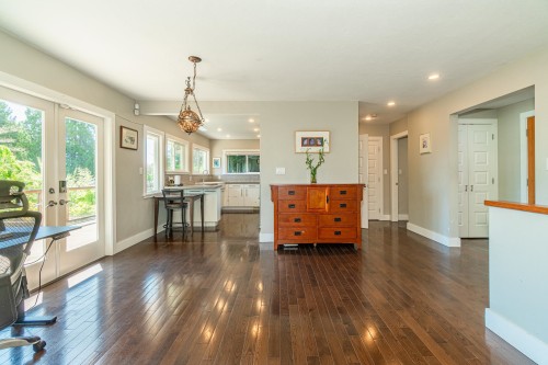 2460 Mathers Avenue, West Vancouver, BC 