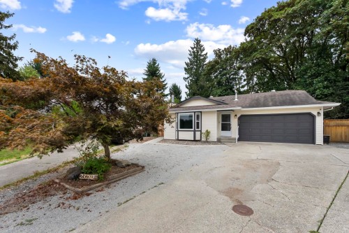 23780 119b Avenue  Maple Ridge, BC V4R 1V9