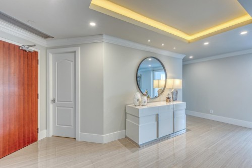 110-1328 Marinaside Crescent, Vancouver, BC 