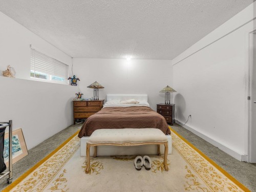 151 Holdom Avenue N, Burnaby, BC 