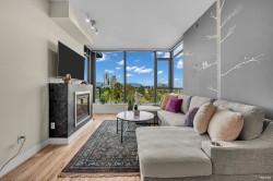 1606-7088 18th Avenue  Burnaby, BC V3N 0A2