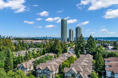 1606-7088 18Th Avenue, Burnaby, BC 